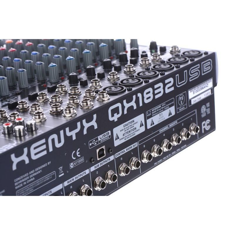 Behringer Xenyx QX1832 Audio Mixer