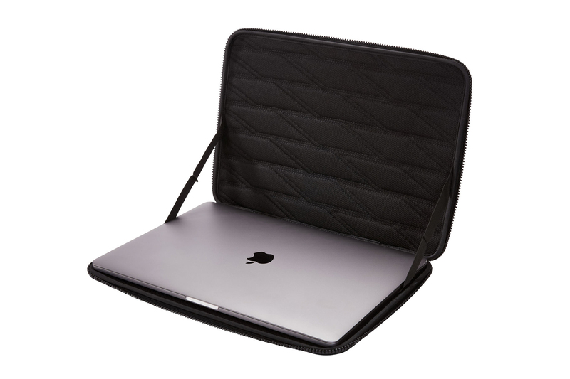 Thule Gauntlet 4 Sleeve Black for MacBook Pro 16-Inch