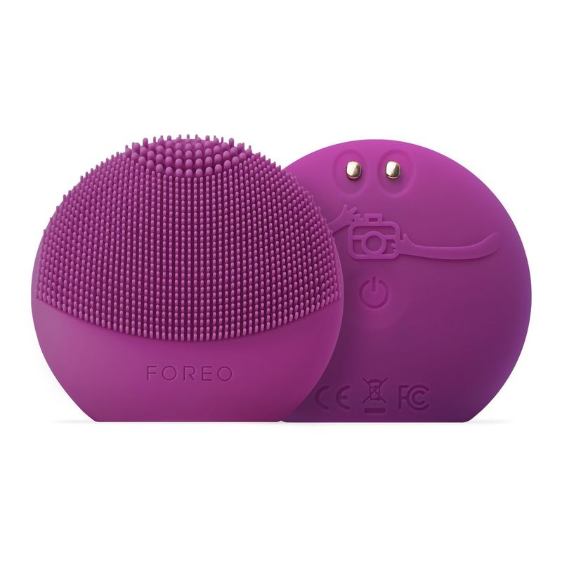 Foreo Luna Fofo Smart Cleansing Massager & Skin Analyzer Purple