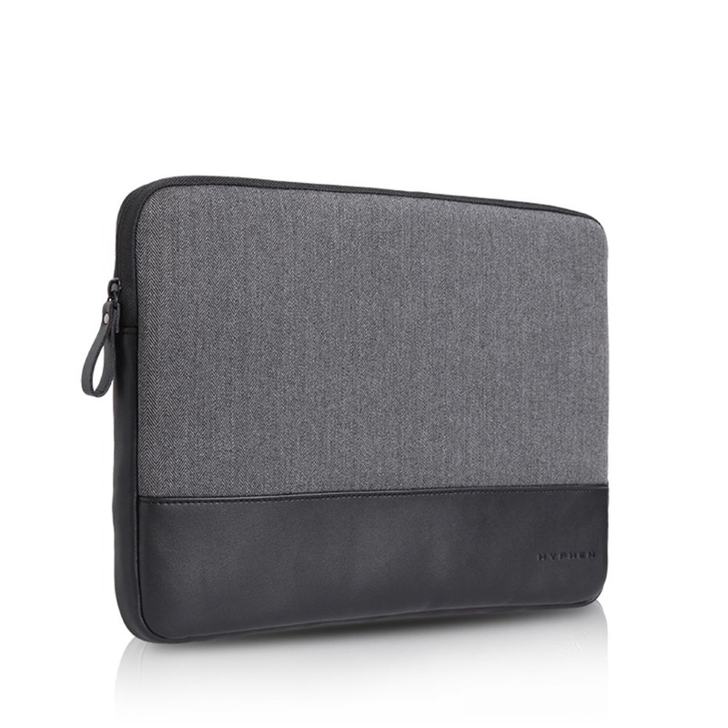 HYPHEN Esse Sleeve Black Fits Laptop Up To 13.3-Inch