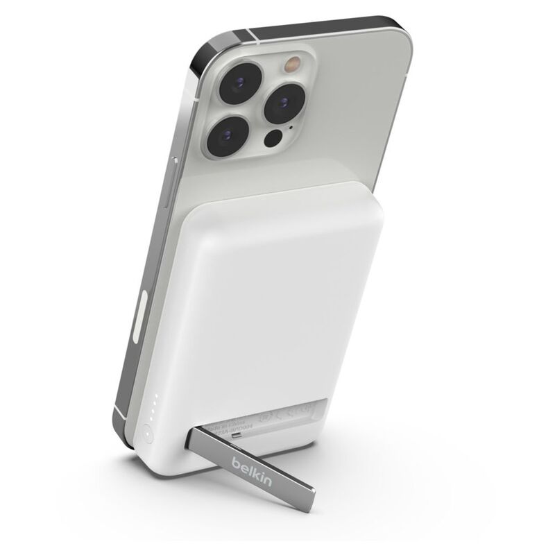 Belkin 5000mAh Magnetic Wireless Power Bank with Kick Stand for Smartphones - White Belkin 5000mAh Magnetic Wireless Power Bank with Kick Stand for Smartphones - White