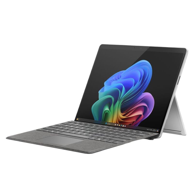 Microsoft Surface Pro Copilot+ / Qualcomm Snapdragon X Plus/ 16 GB RAM / 512 GB SSD/ Qualcomm Adreno GPU/ 13-Inch Pixelsense Flow Display (2880 x 1...