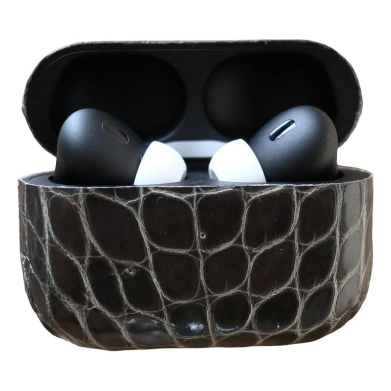 Aurora Concepts Grey Alligator Leather Custom Airpods Pro 2 Aurora Concepts Grey Alligator Leather Custom Airpods Pro 2