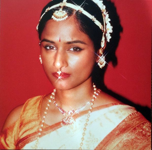 Damnshestamil | Priya Ragu