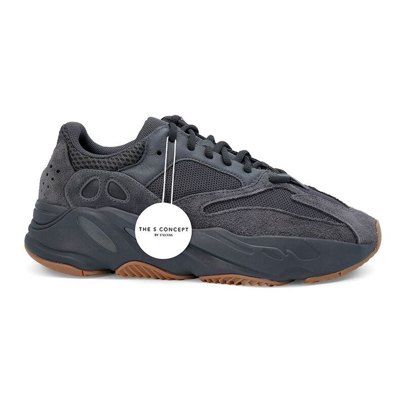 Adidas Yeezy Boost 700 Utility Black Sneakers