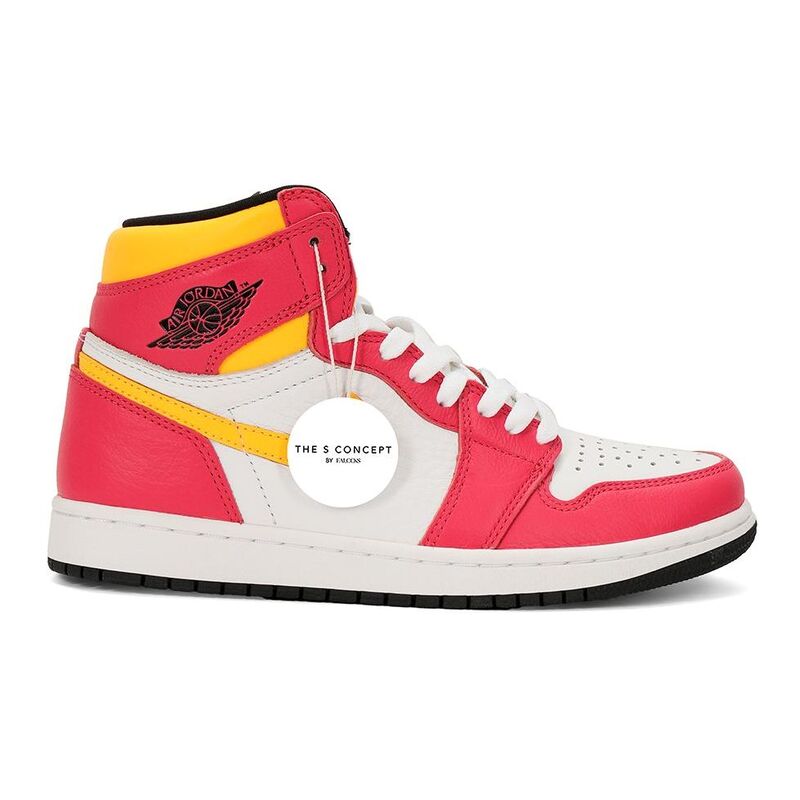 Nike Jordan 1 Retro High OG Light Fusion Red Sneakers Nike Jordan 1 Retro High OG Light Fusion Red Sneakers