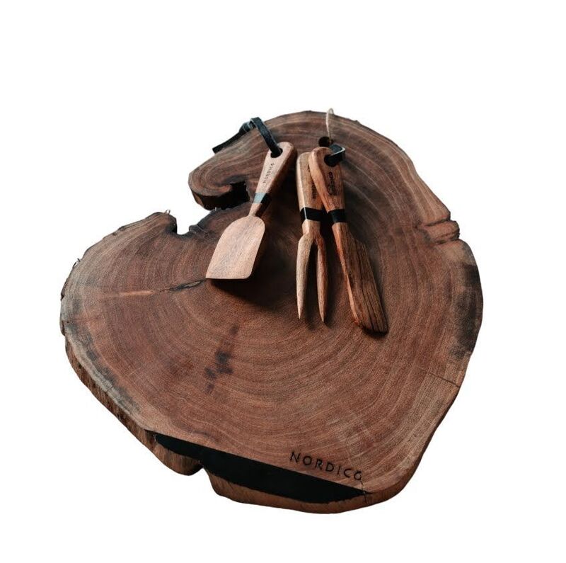 Nordico Irregular Wooden Cheese Board Acacia | Cutting Board | 35 X 2.5 Cm