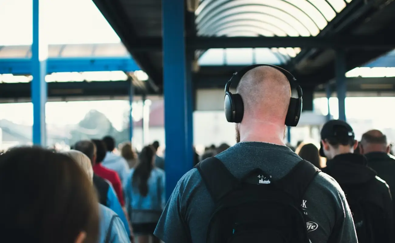 Headphones.webp Headphones.webp